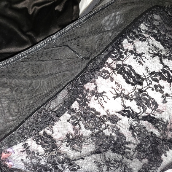 Punk Rave - Lock and Key Black Overlay Skirt - Picture 6 of 9